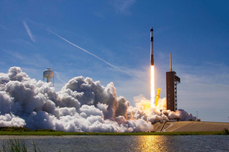    SpaceX Falcon 9 Rocket Ax-1 mission launched