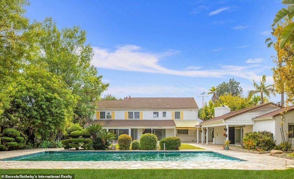 Worth It: Actress's property likely markets the house as demolished because the nature of demand in this section of Los Angeles almost guarantees a high final sale
