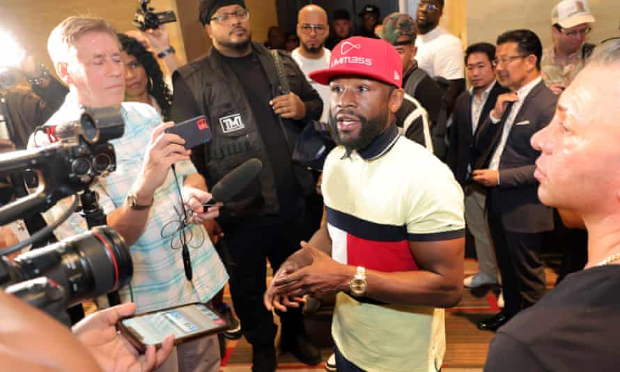 Floyd Mayweather has been sued for promoting EthereumMax.