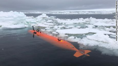 Rán, an autonomous Kongsberg HUGIN underwater vehicle, near Thwaites Glacier after a 20-hour mission to map the sea floor. 